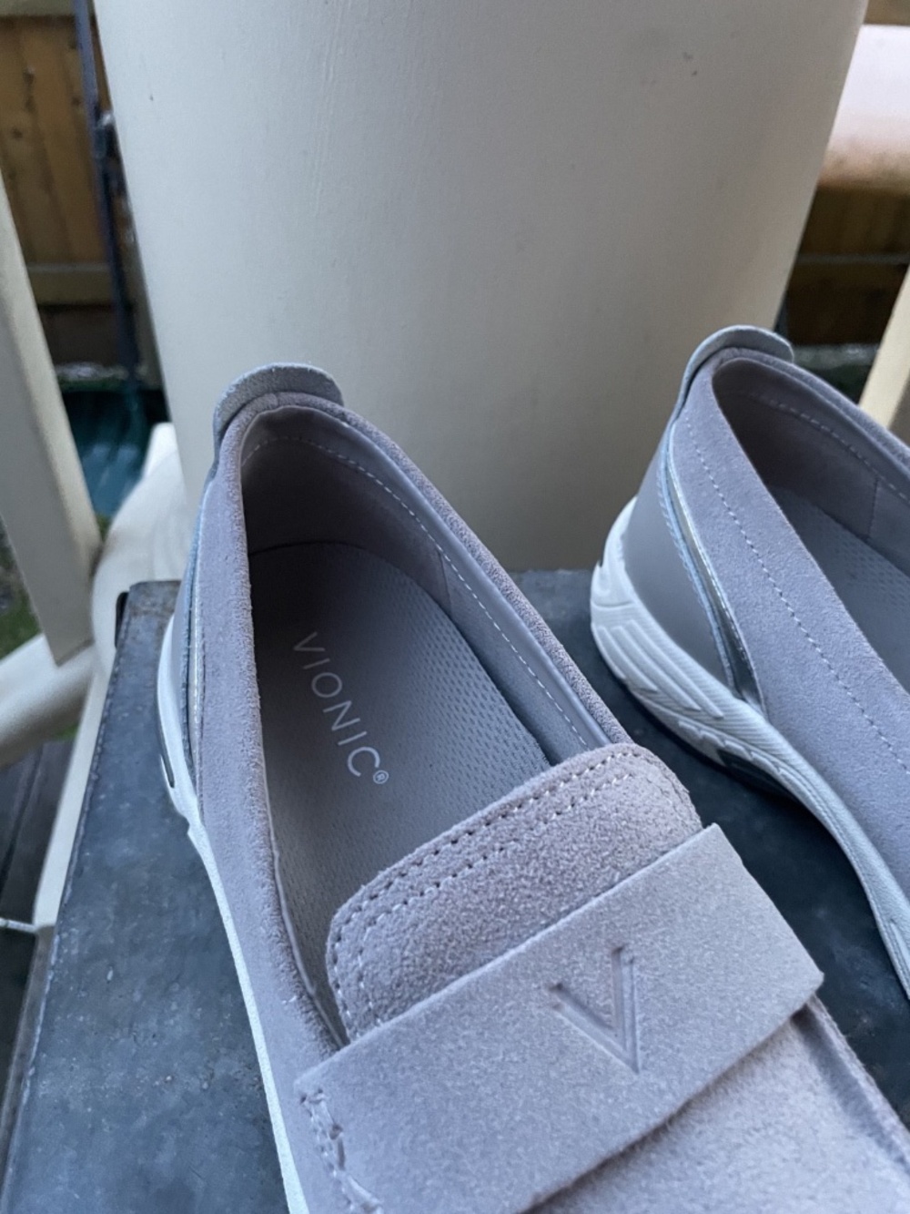Women's Vionic Gray Slip-on "Walk Roam Slip on" Sneakers Size 8 - Picture 4 of 7